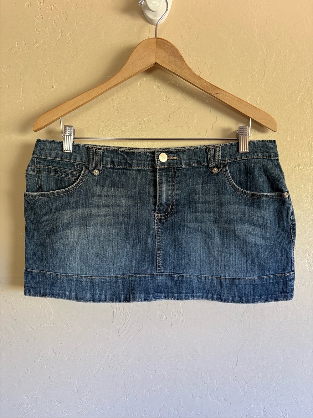 Y2K 2000s So Mini Low Rise Denim Blue Jean Skirt Embroidered Pockets Size 15